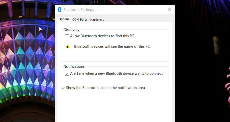 La casilla de verificación Permitir que los dispositivos Bluetooth encuentren esta PC altavoz bluetooth emparejado pero no conectado