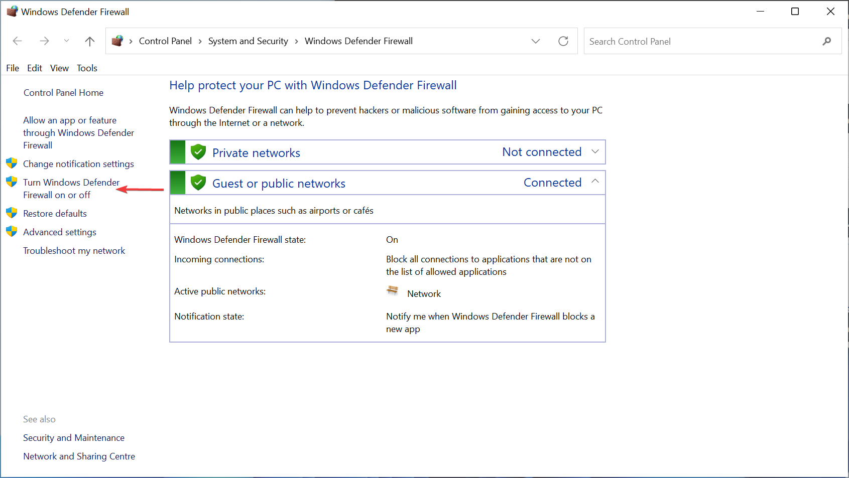 Haga clic en Activar o desactivar Firewall de Windows Defender