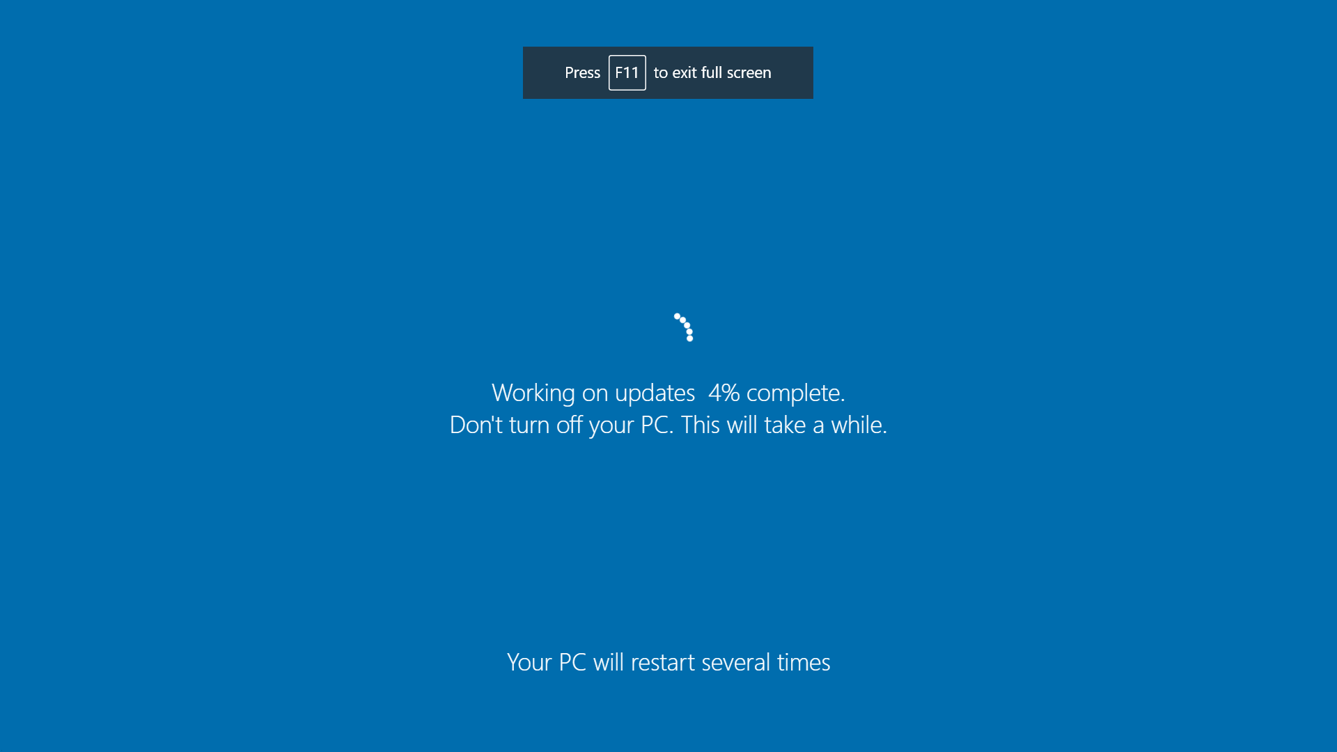pantalla completa de actualización falsa para bromas de error de Windows 11
