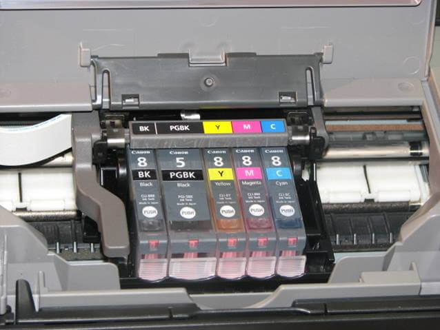 La impresora de cartuchos de tinta insertados no reconoce el cartucho de tinta